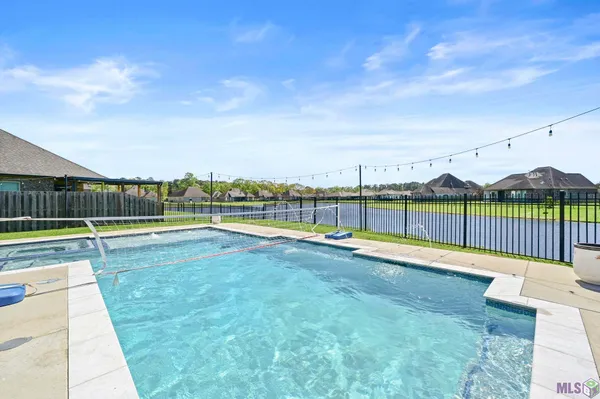 $479,999 | 16054 Greycliff Avenue, Pride, LA 70770