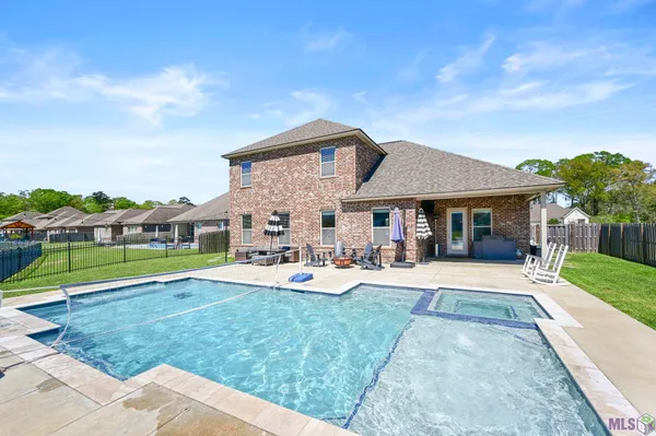 $479,999 | 16054 Greycliff Avenue, Pride, LA 70770