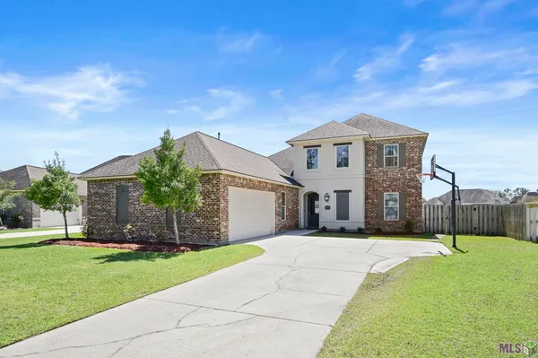 $479,999 | 16054 Greycliff Avenue, Pride, LA 70770