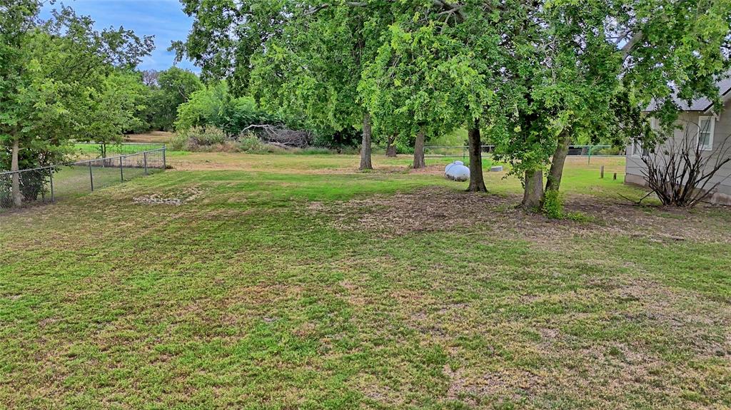 301 Spring Street Forestburg, TX 76239 - Photo 16 of 25