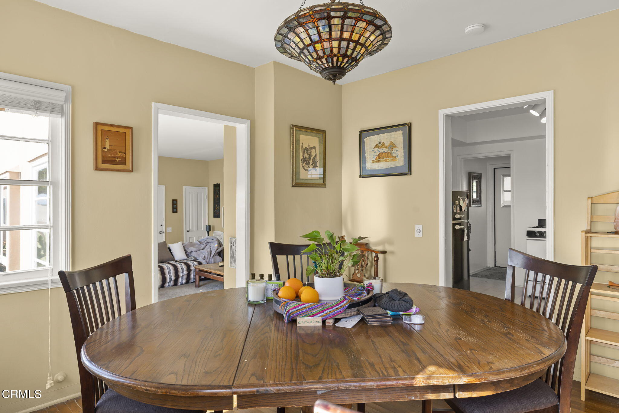 3025 Ocean Drive Oxnard, CA 93035 - Photo 14 of 50 a living room with dining table