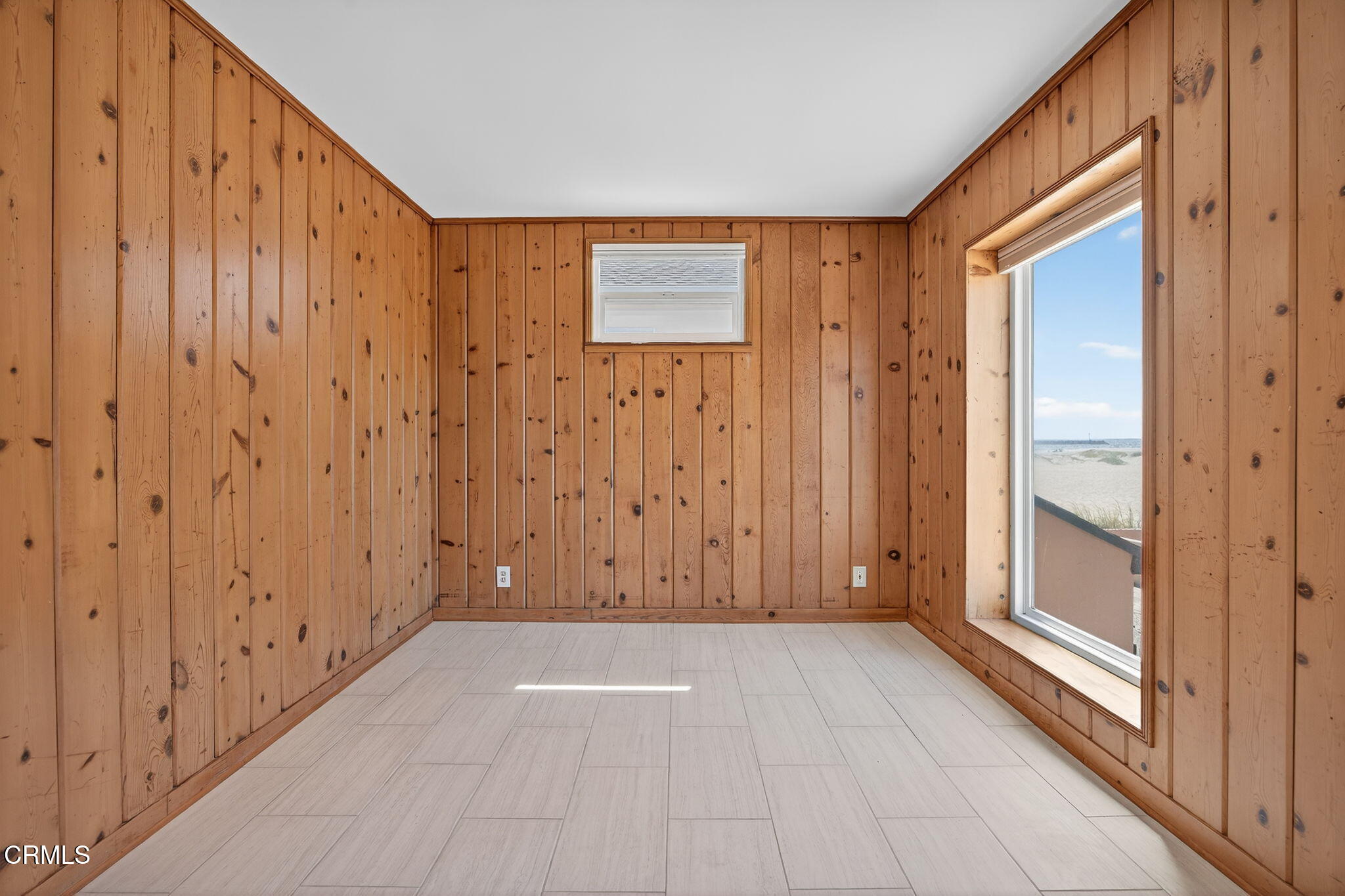 3025 Ocean Drive Oxnard, CA 93035 - Photo 32 of 50 a view of front door with entryway
