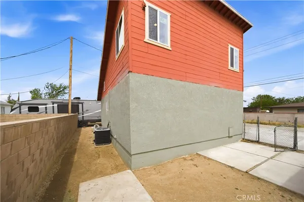 $2,300 | 2059 Shasta Street, Mojave, CA 93501