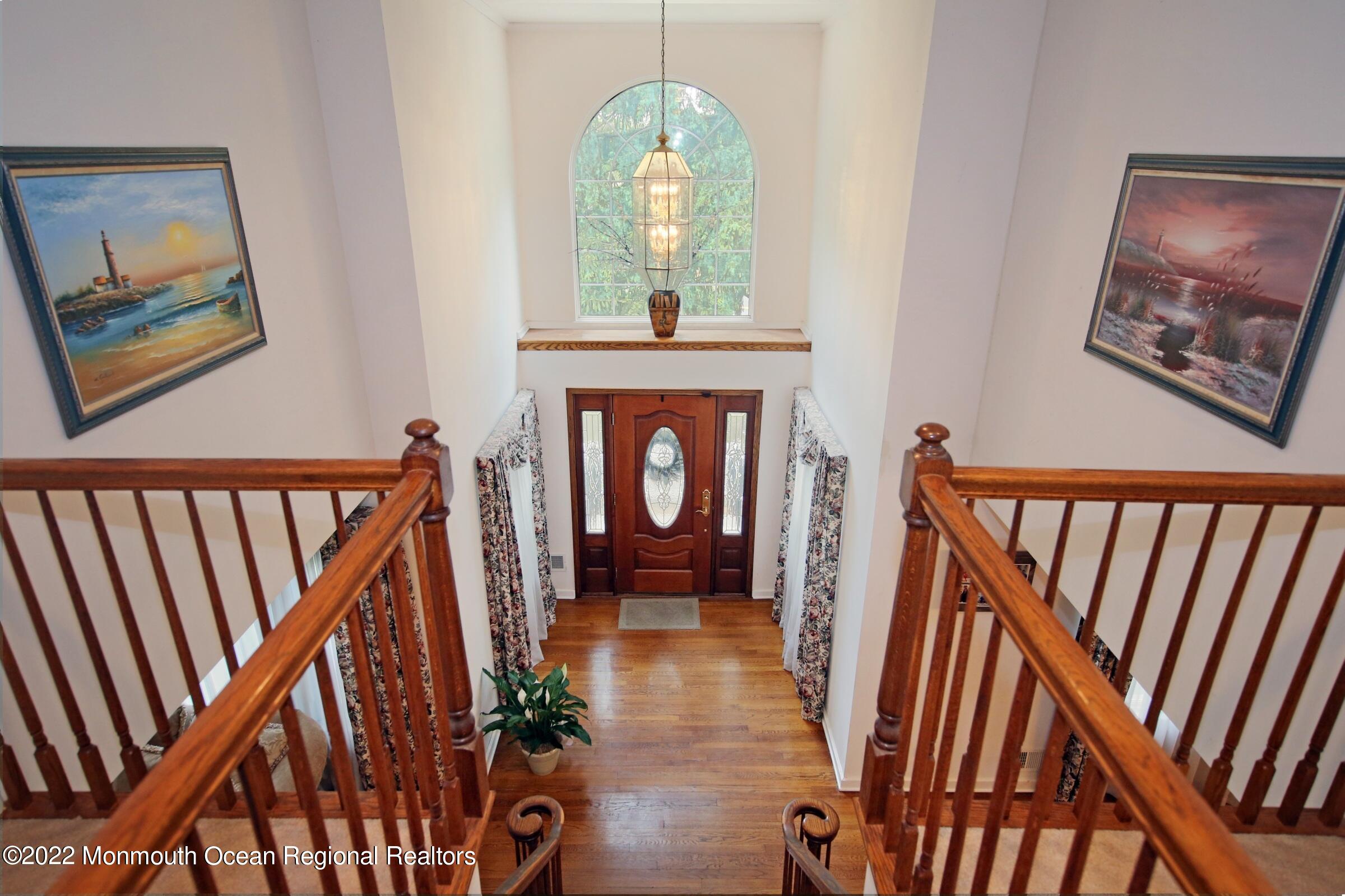 737 Nutswamp Road Red Bank, NJ 07701 - Photo 16 of 40 IMG_2983a
