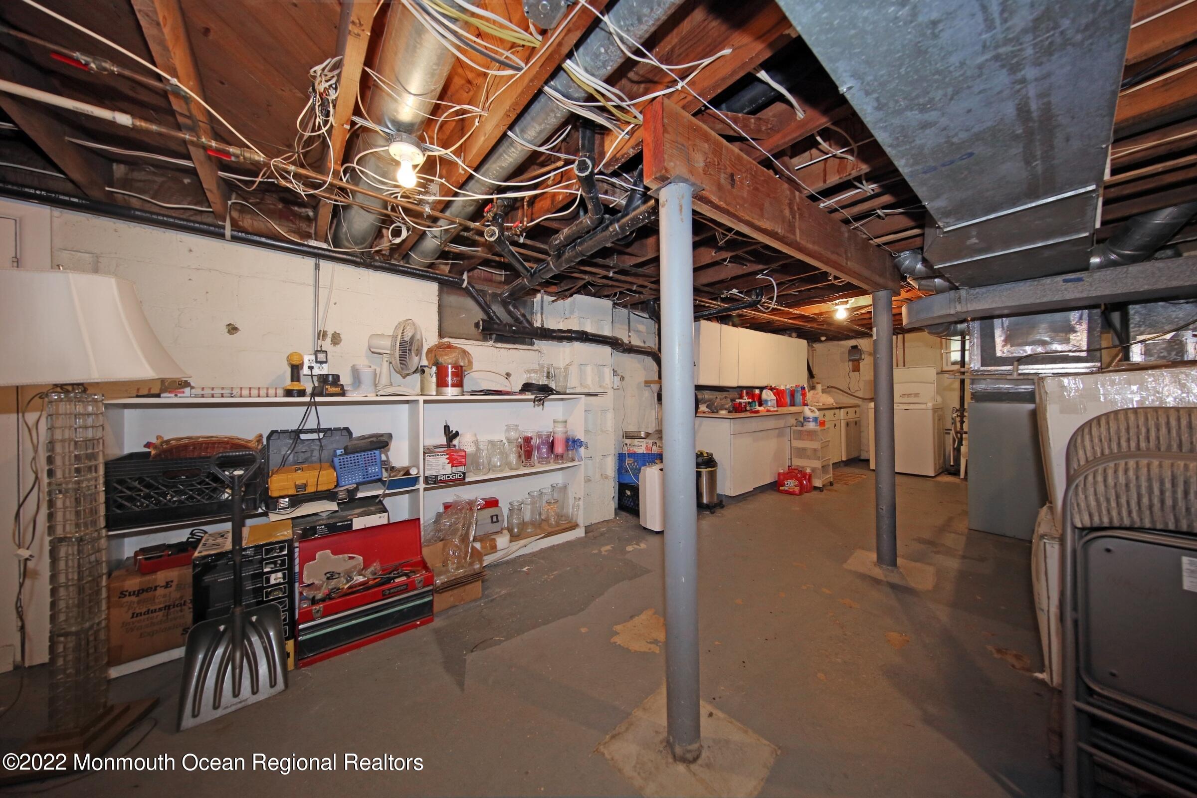 737 Nutswamp Road Red Bank, NJ 07701 - Photo 28 of 40 IMG_3055a