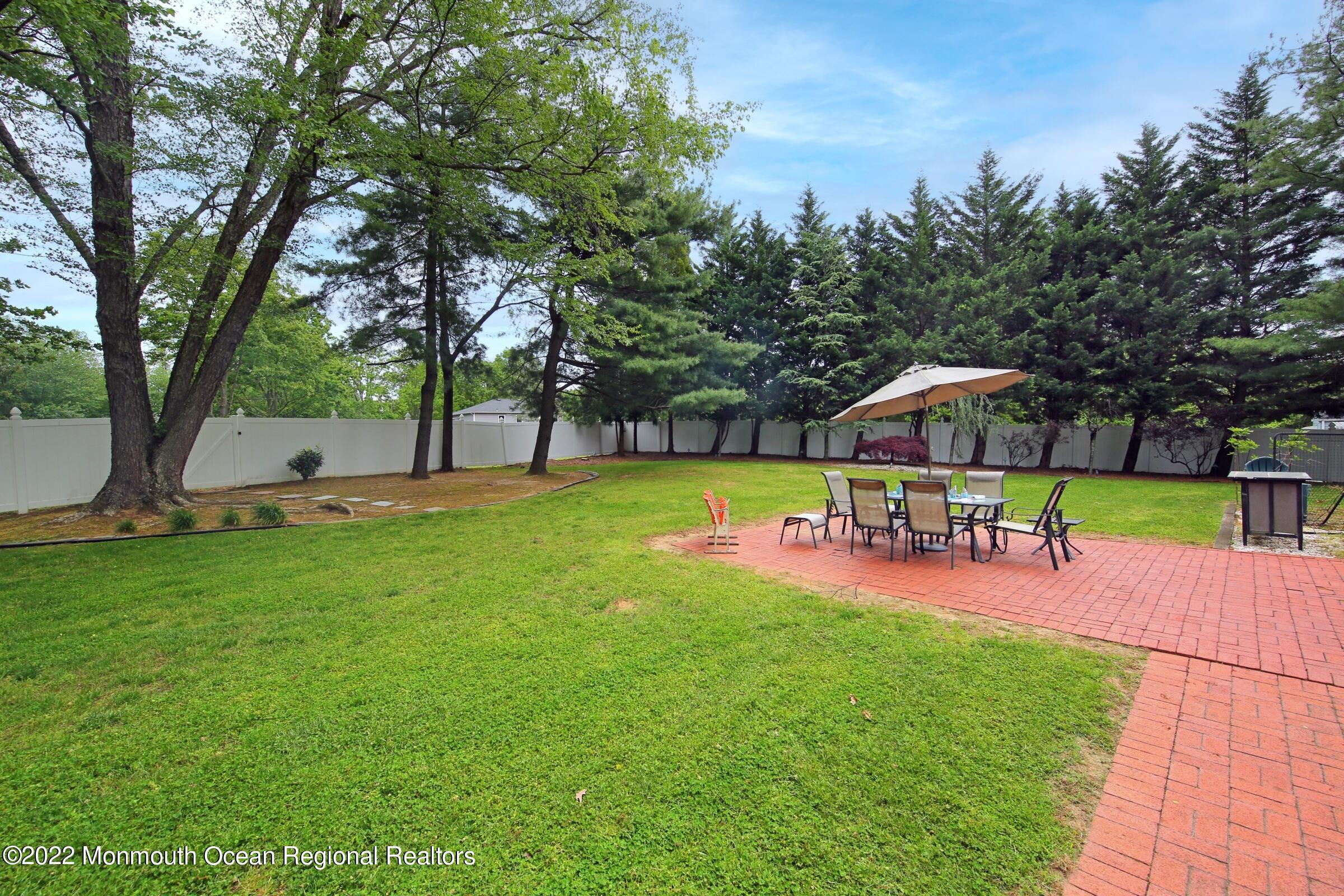 737 Nutswamp Road Red Bank, NJ 07701 - Photo 29 of 40 IMG_2967a