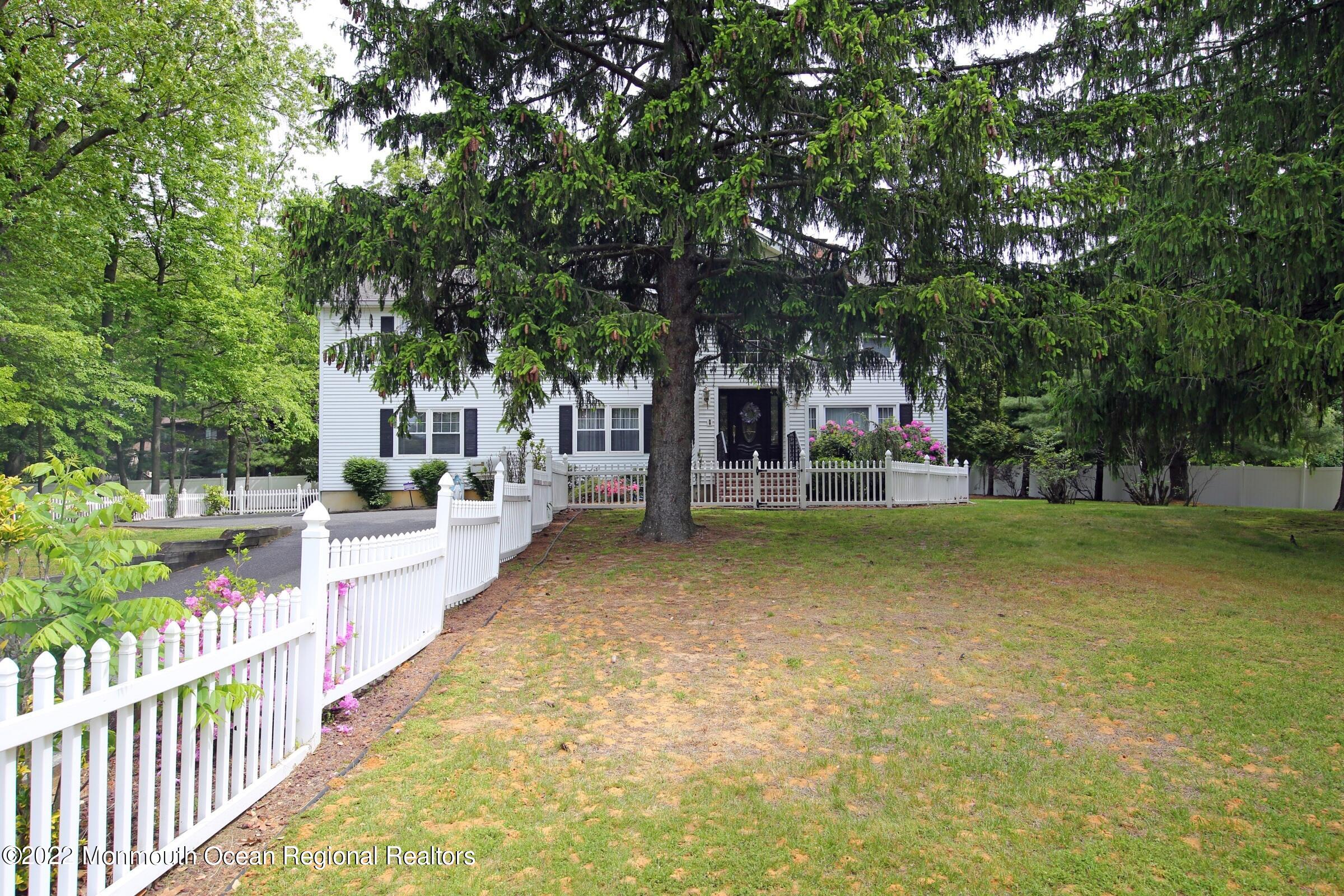 737 Nutswamp Road Red Bank, NJ 07701 - Photo 39 of 40 IMG_2950a