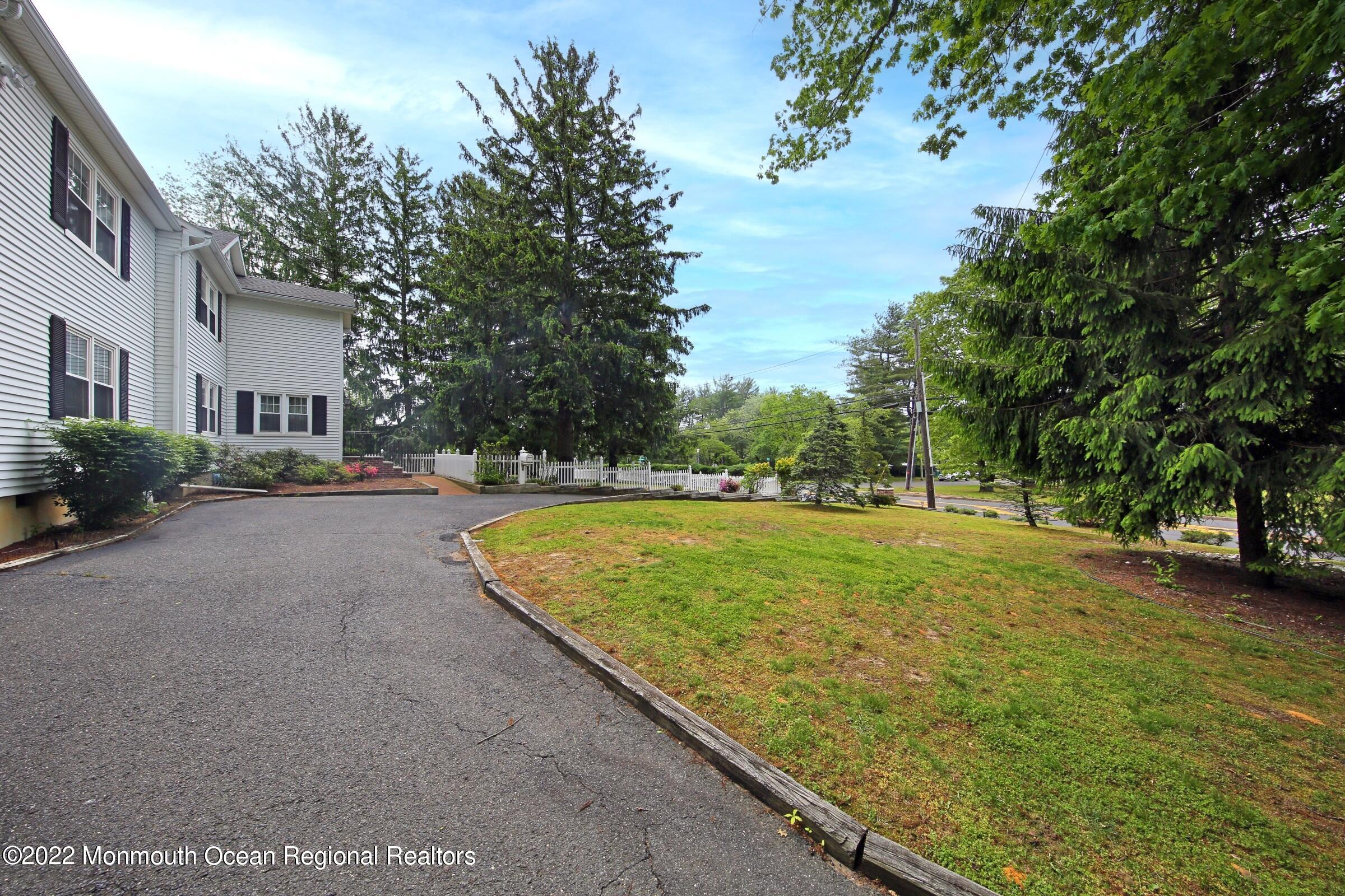 737 Nutswamp Road Red Bank, NJ 07701 - Photo 40 of 40 IMG_2960a