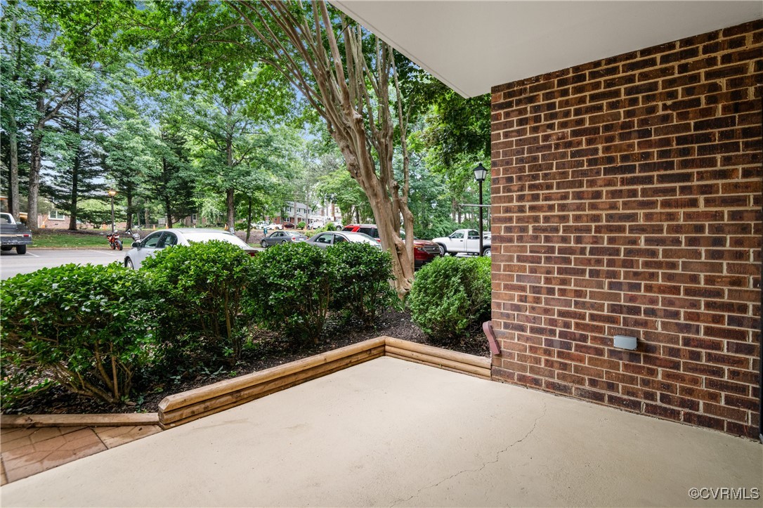 1503 Largo Road, Unit T3 Henrico, VA 23238 - Photo 26 of 33 View of patio