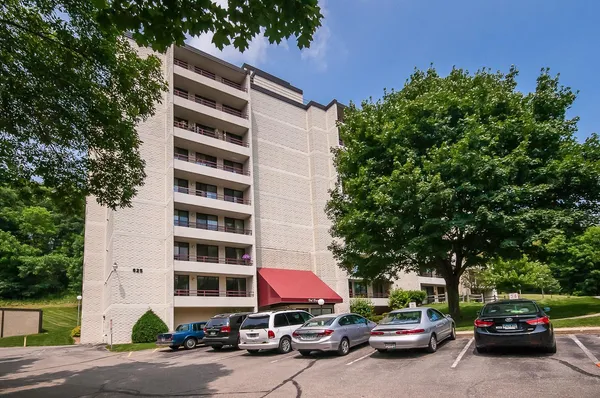 $135,000 | 625 19th Street Northwest, Unit 802, Rochester, MN 55901