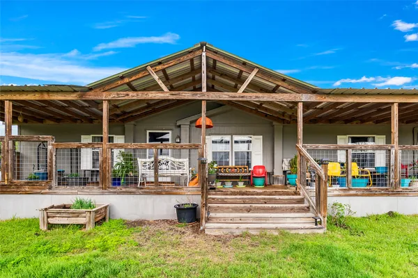 $569,999 | 820 County Road 454, Taylor, TX 76574