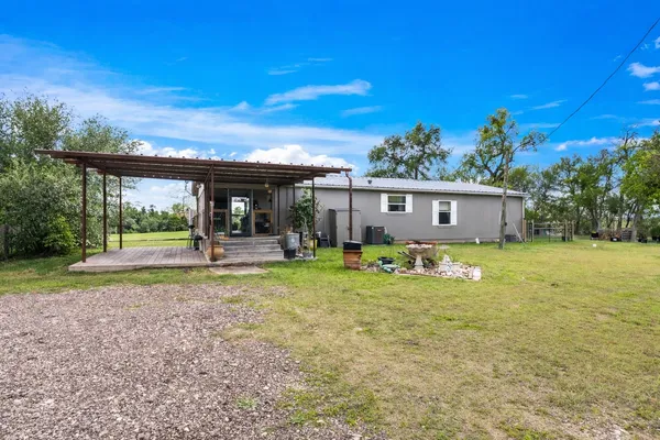 $569,999 | 820 County Road 454, Taylor, TX 76574