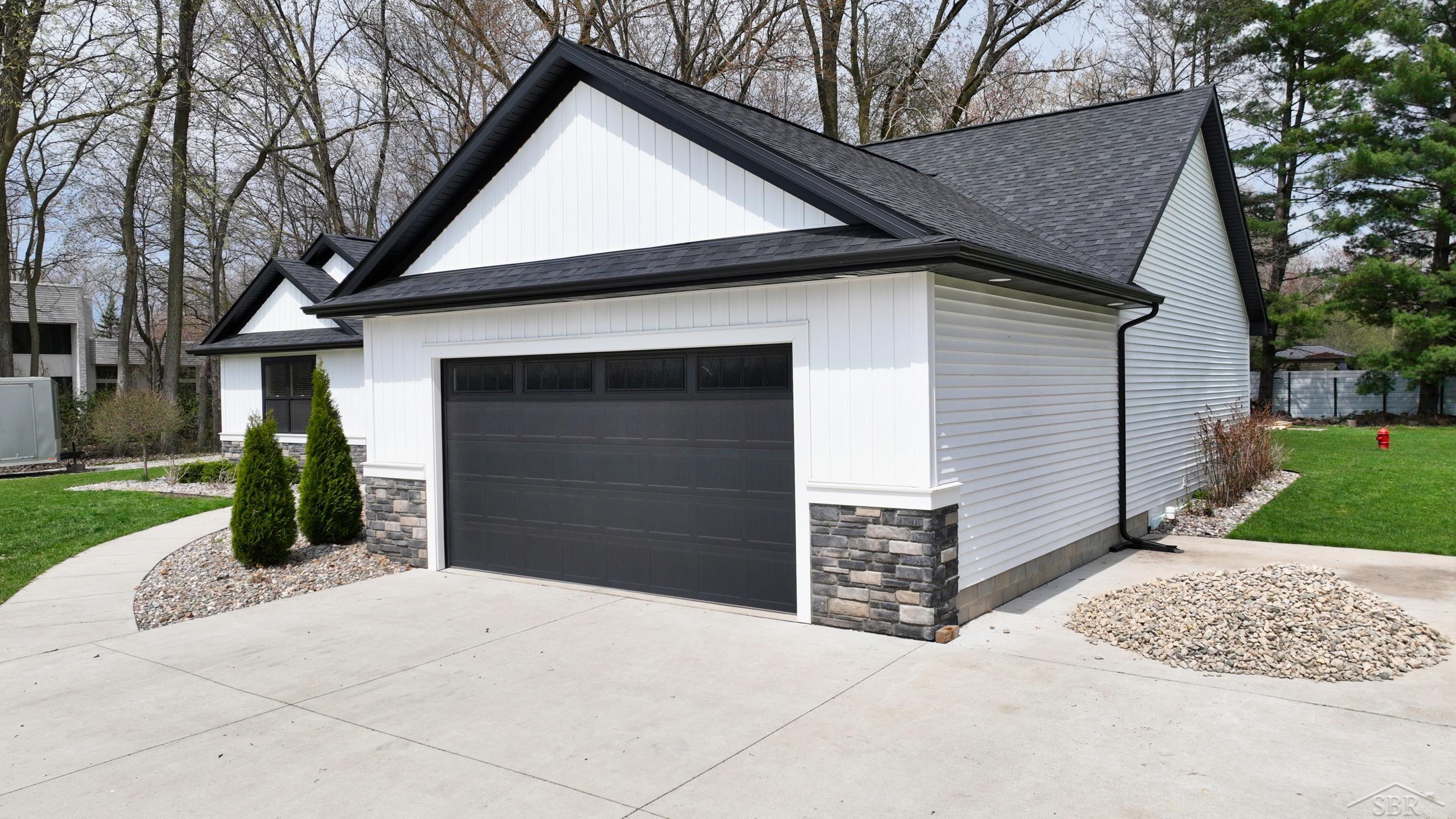 1266 West Freeland Road Bay City, MI 48706 - Photo 3 of 58