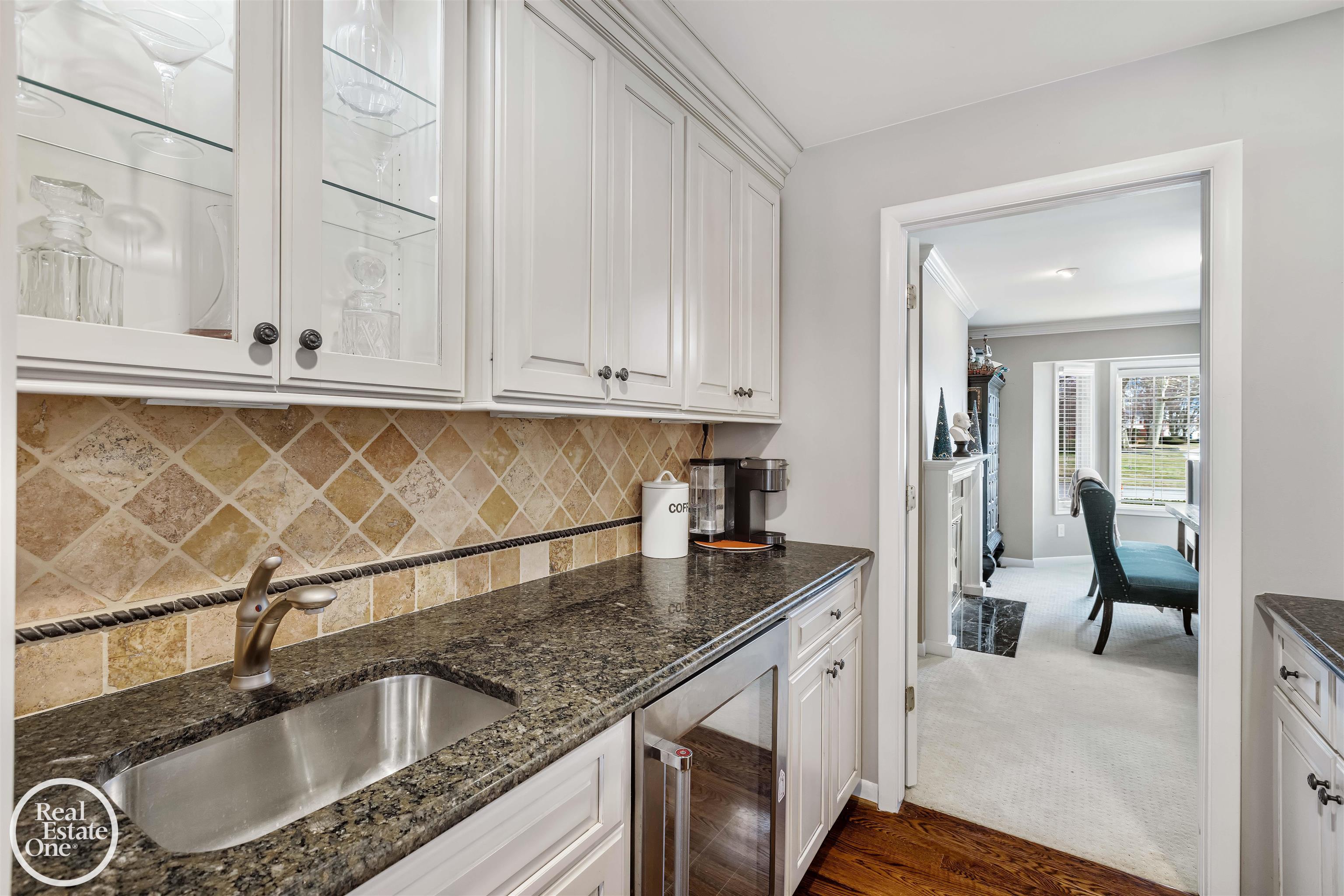 535 Ballantyne Road Grosse Pointe Shores, MI 48236 - Photo 23 of 89