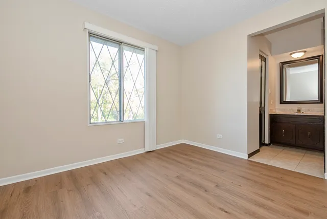 $1,850 | 13616 Lamon Avenue, Unit 411, Crestwood, IL 60418