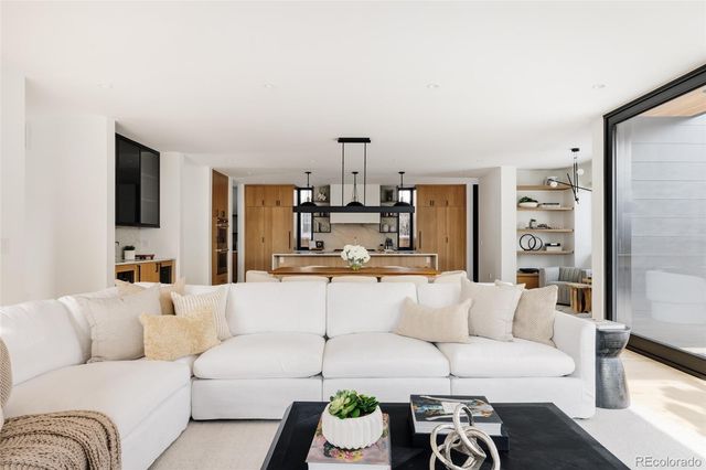 $5,650,000 | 580 South Franklin Street, Denver, CO 80209