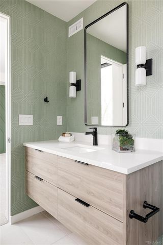 $5,650,000 | 580 South Franklin Street, Denver, CO 80209