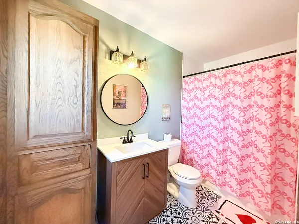 $499,900 | 200 Pr 6631 Devine Tx 78016, Devine, TX 78016