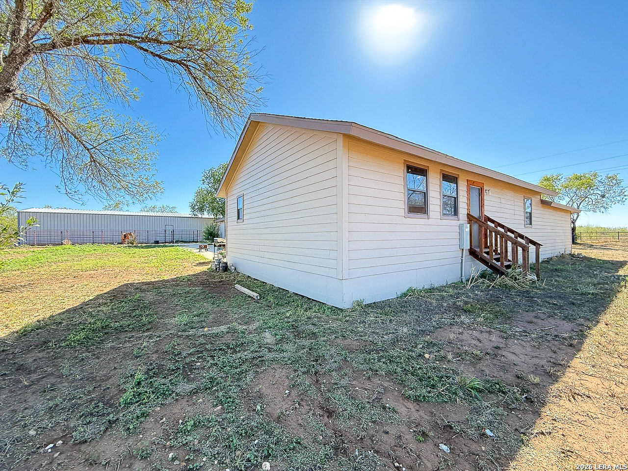 200 Pr 6631 Devine, TX 78016 - Photo 28 of 39