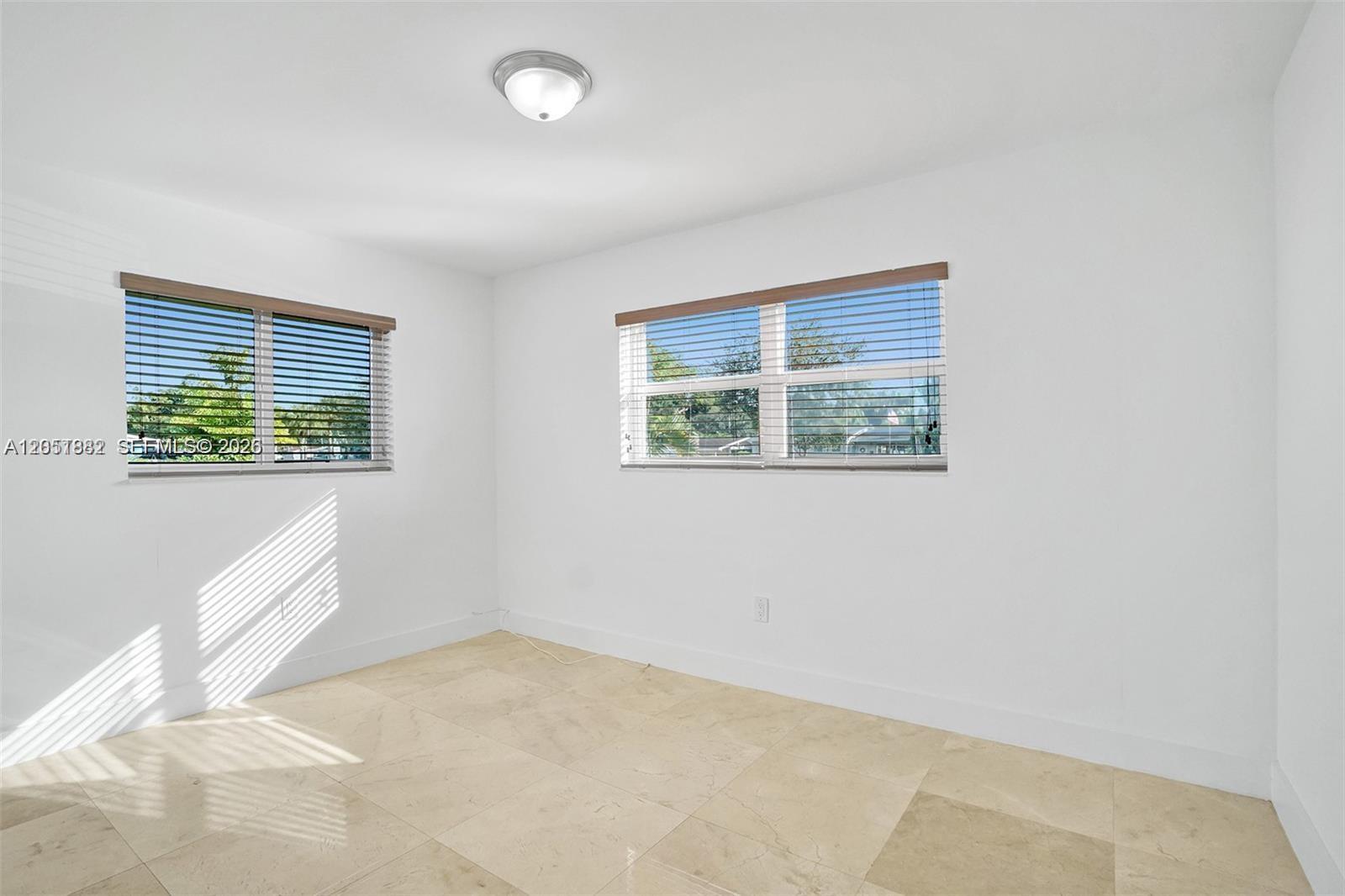 4519 West Park Road Hollywood, FL 33021 - Photo 12 of 27