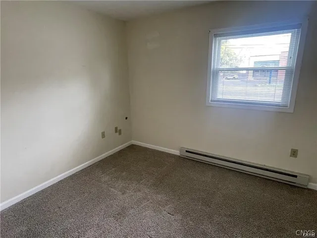 $975 | 144 Clinton Avenue, Unit 3, Cortland, NY 13045