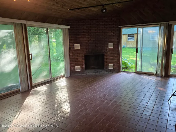 $329,000 | 3 Lakeview Terrace, Kerhonkson, NY 12446