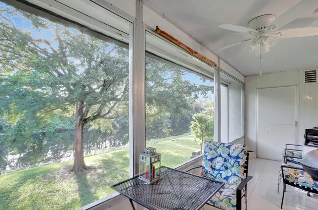 $120,000 | 130 Lake Meryl Drive, Unit 226, West Palm Beach, FL 33411