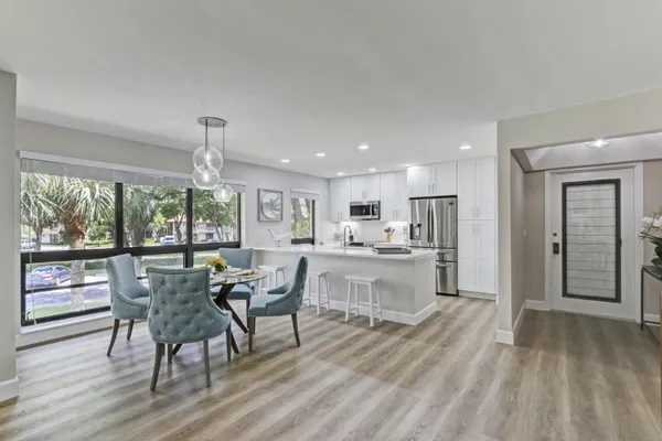 $3,500 | 206 Brackenwood Terrace, Unit 206, Palm Beach Gardens, FL 33418