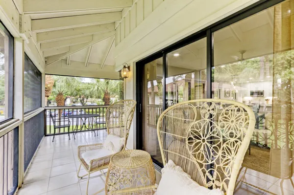$3,500 | 206 Brackenwood Terrace, Unit 206, Palm Beach Gardens, FL 33418