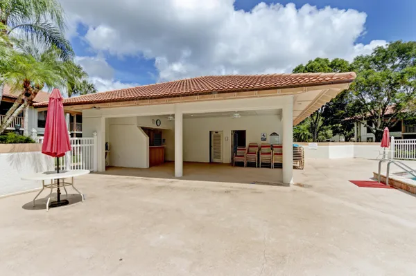 $3,500 | 206 Brackenwood Terrace, Unit 206, Palm Beach Gardens, FL 33418