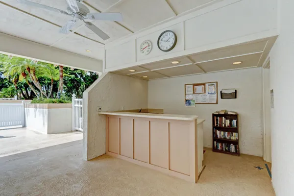 $3,500 | 206 Brackenwood Terrace, Unit 206, Palm Beach Gardens, FL 33418