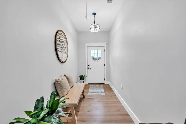 $489,000 | 52 Lazy Bone St Point, Vernon, FL 32462