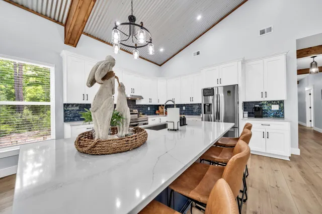 $489,000 | 52 Lazy Bone St Point, Vernon, FL 32462