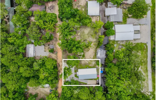 $489,000 | 52 Lazy Bone St Point, Vernon, FL 32462