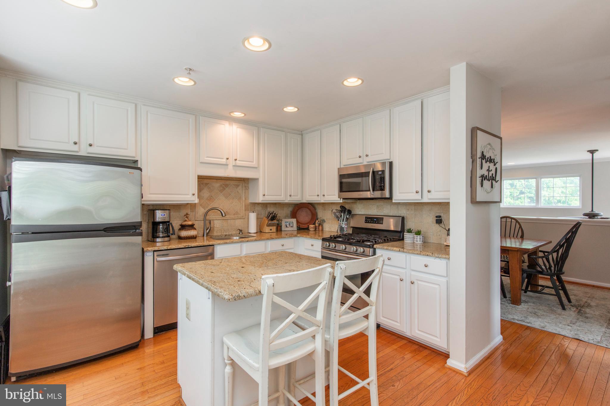 423 Fort Hill Circle Fort Washington, PA 19034 - Photo 6 of 40