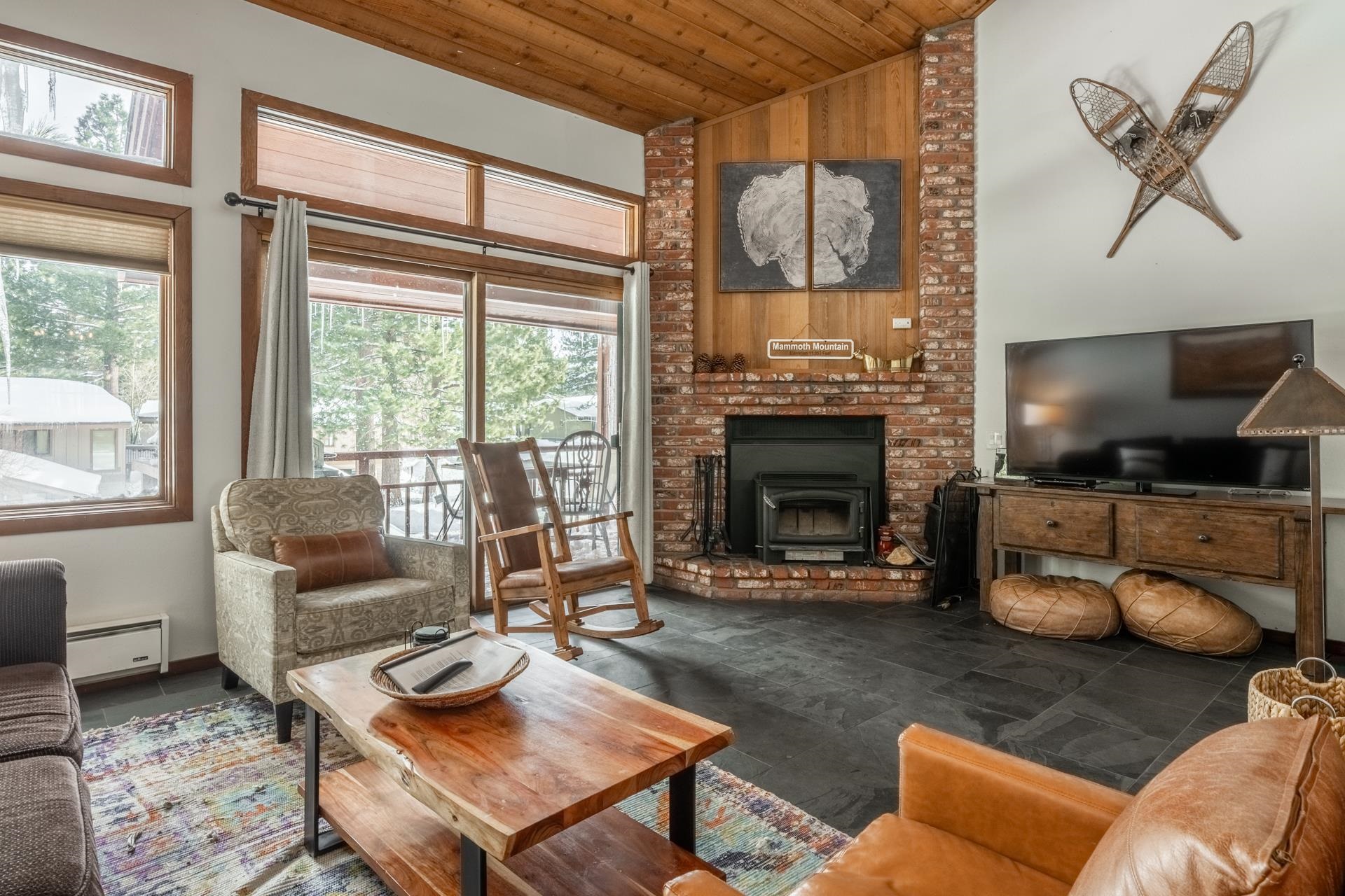 3392 Chateau Road, Unit 2 Mammoth Lakes, CA 93546 - Photo 2 of 43