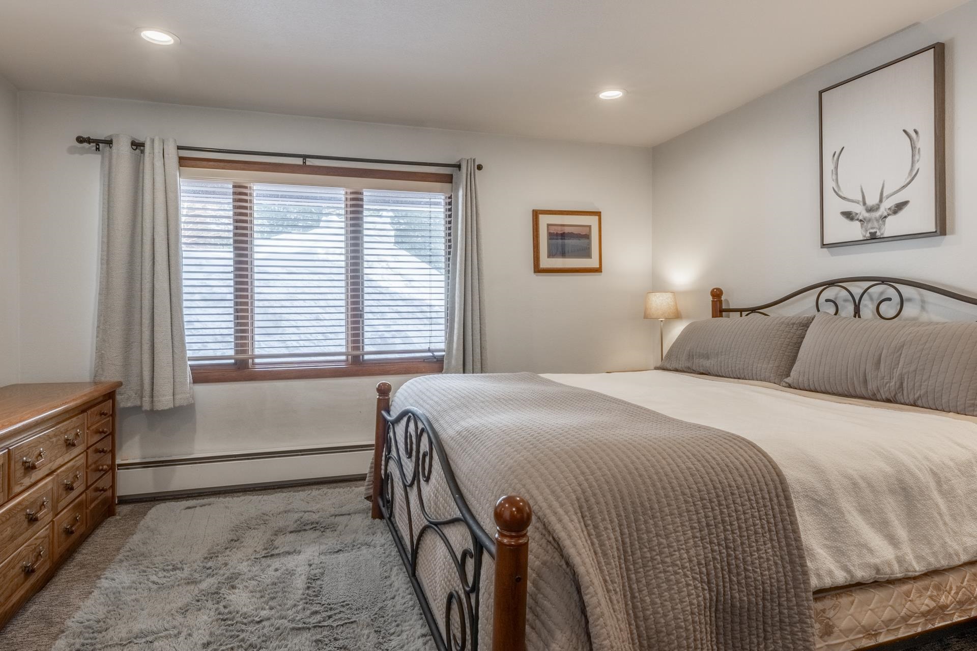 3392 Chateau Road, Unit 2 Mammoth Lakes, CA 93546 - Photo 21 of 43