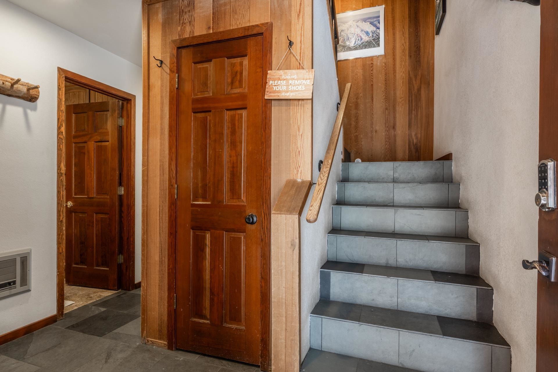 3392 Chateau Road, Unit 2 Mammoth Lakes, CA 93546 - Photo 30 of 43