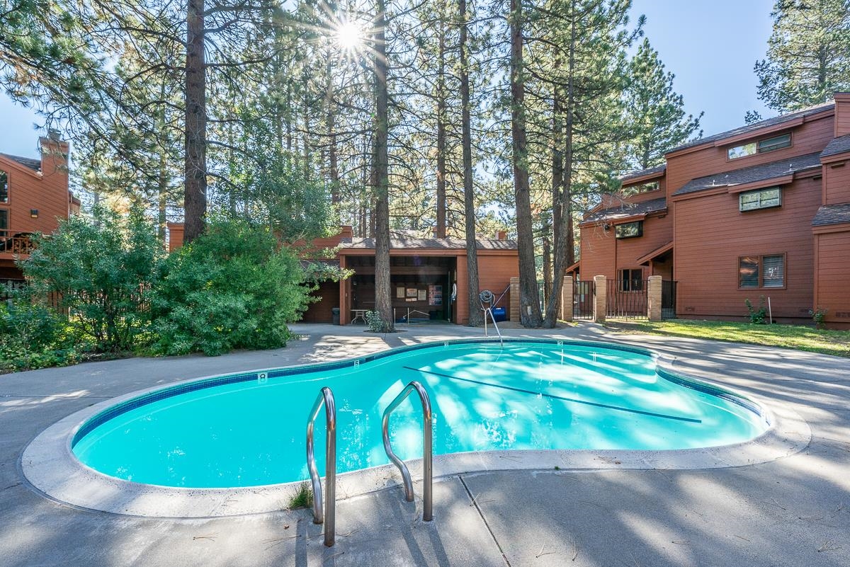 3392 Chateau Road, Unit 2 Mammoth Lakes, CA 93546 - Photo 36 of 43