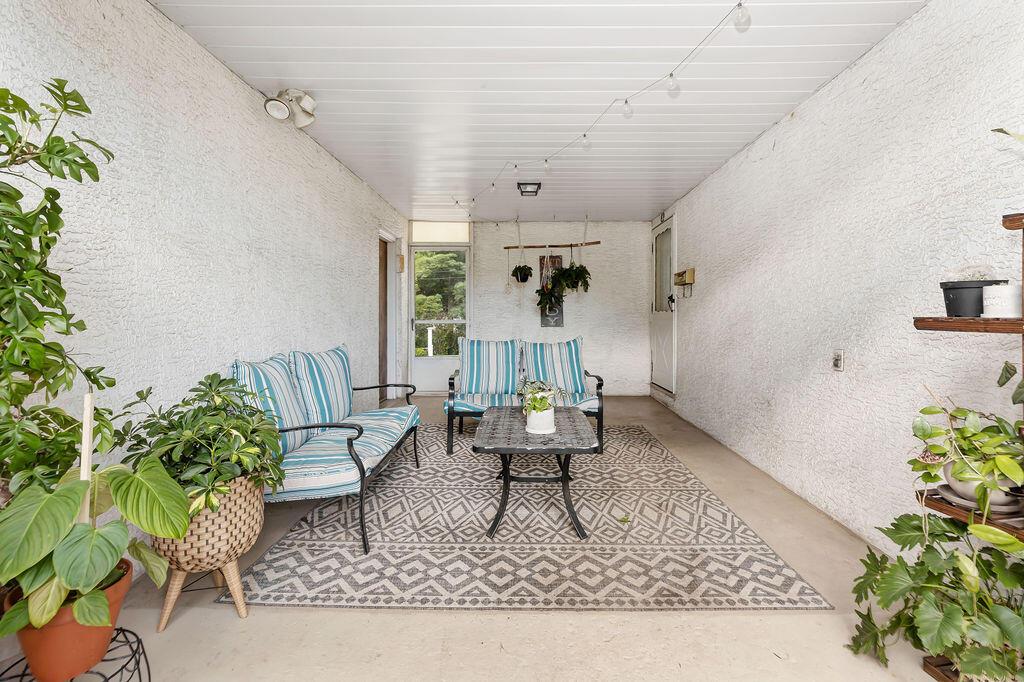 5009 Shadycrest Road Columbus, OH 43229 - Photo 6 of 38 Gallery Image 6
