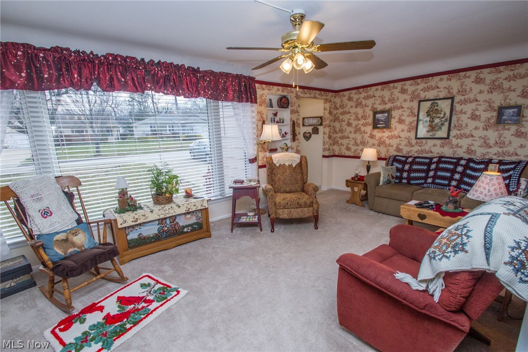 980 Hanley Road Cleveland, OH 44124 - Photo 5 of 35