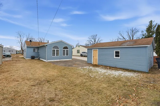 $150,000 | 416 6th Street East, Milan, IL 61264