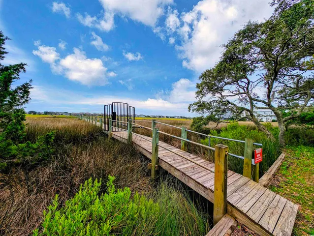 $299,900 | 194 South Cove Place, Unit 7D, Pawleys Island, SC 29585