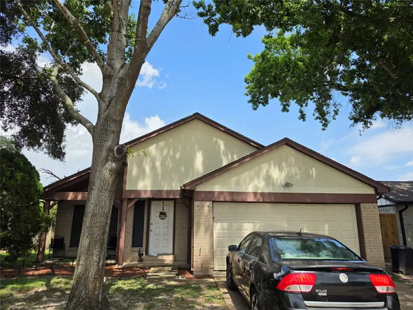 $224,900 | 6503 Paso Del Sol Drive, Houston, TX 77083
