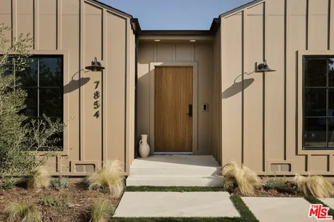 $2,499,000 | 7854 Truxton Avenue, Los Angeles, CA 90045