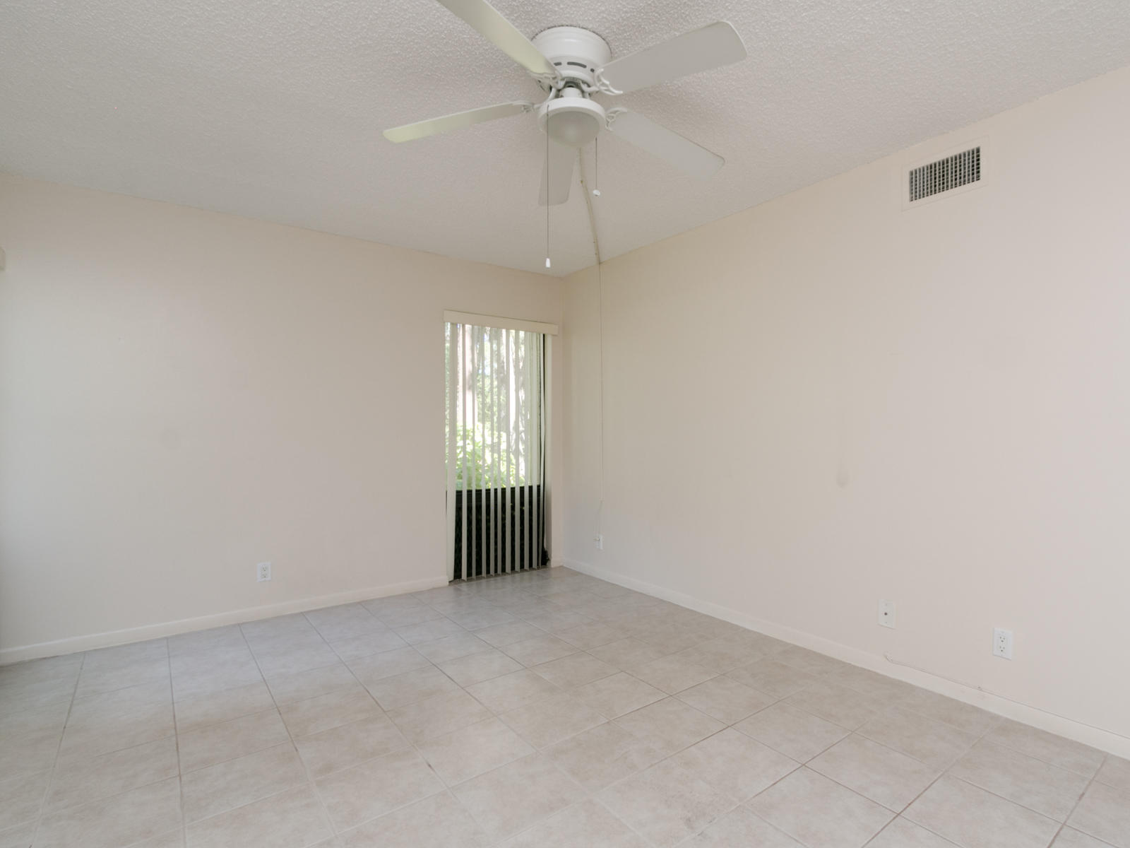 22089 Cocoa Palm Way, Unit 155 Boca Raton, FL 33433 - Photo 35 of 41 22029-37