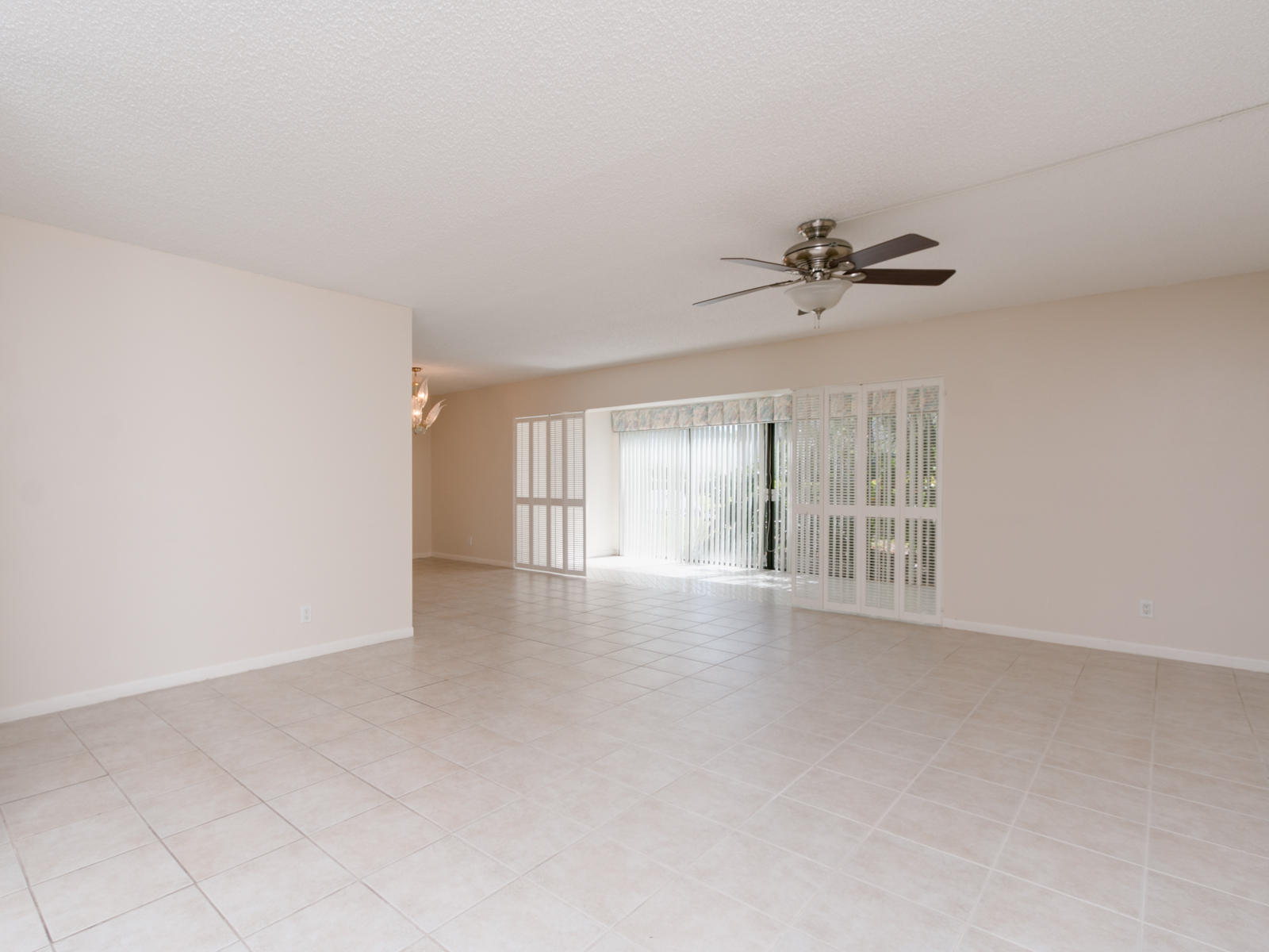 22089 Cocoa Palm Way, Unit 155 Boca Raton, FL 33433 - Photo 8 of 41 22029-10