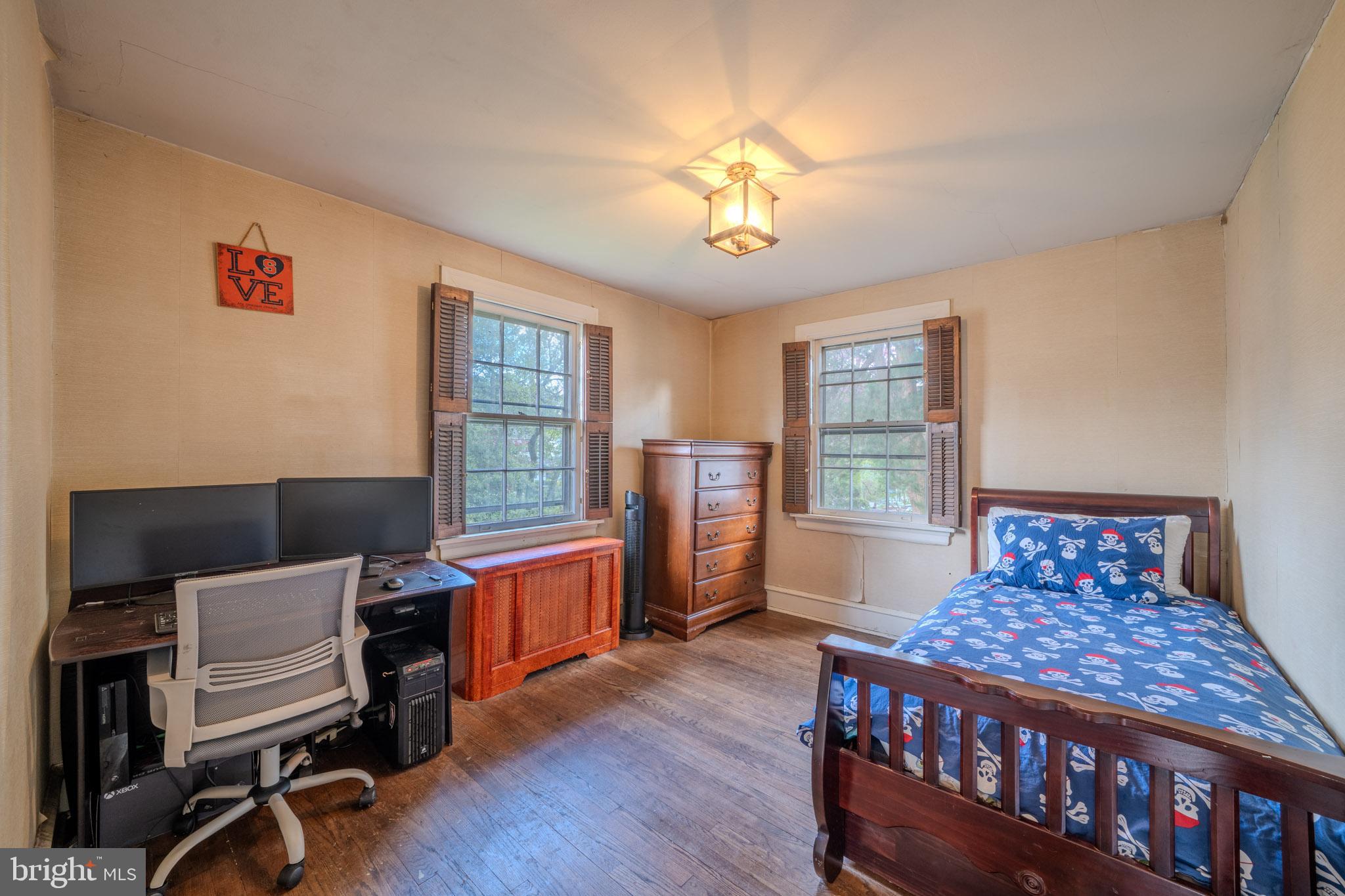 612 Brookside Avenue Wayne, PA 19087 - Photo 23 of 35 3rd Bedroom