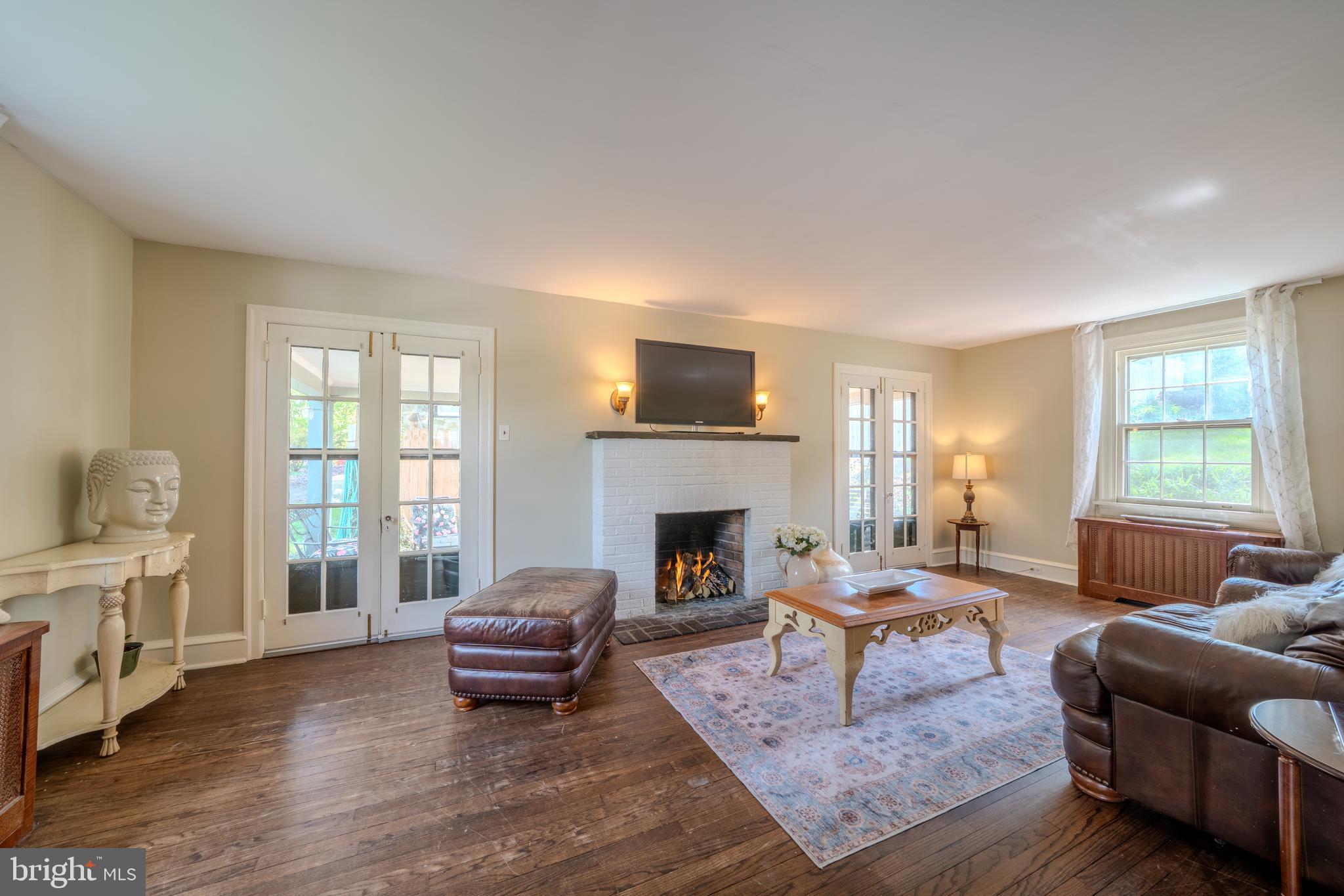 612 Brookside Avenue Wayne, PA 19087 - Photo 7 of 35 Gas Fireplace