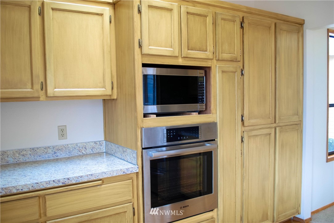 847 Southwest Echo Loop Oak Harbor, WA 98277 - Photo 12 of 24 Gallery Image 12